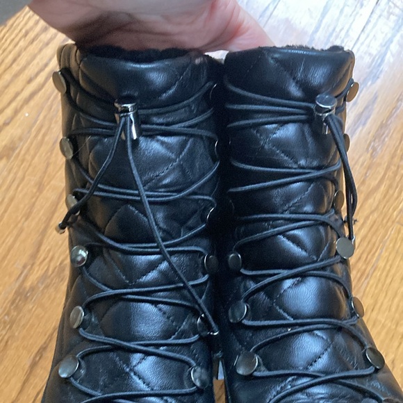 Aquatalia Black Quilted Sherling Lace-Up Boots size 9.5 - Picture 9 of 13